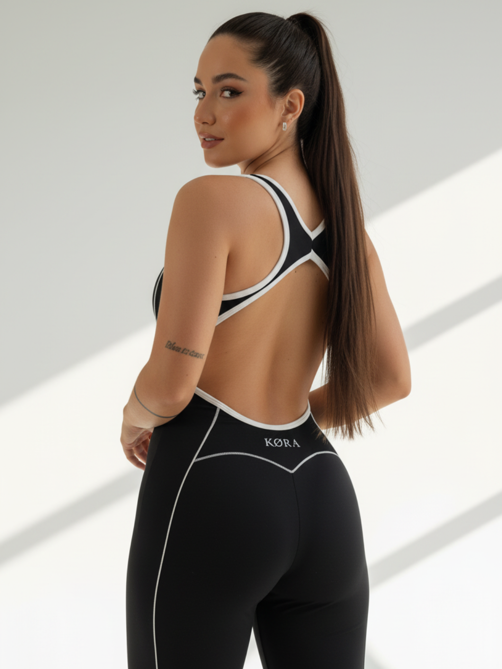 Mono Deportivo Flare Mujer Negro – KØRA